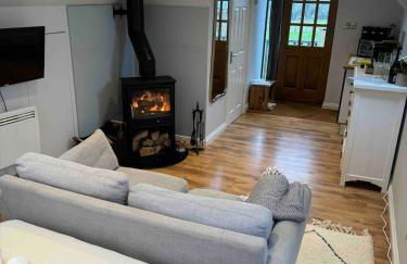 Private Countryside Annexe with Exclusive Wood Burner, Outdoor Hot Shower & Views - Foto 32