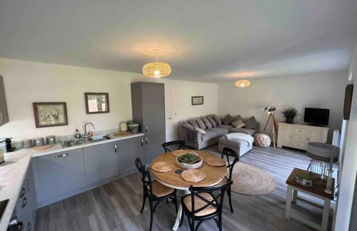 2 Bed Home in Shropshire - Foto 1