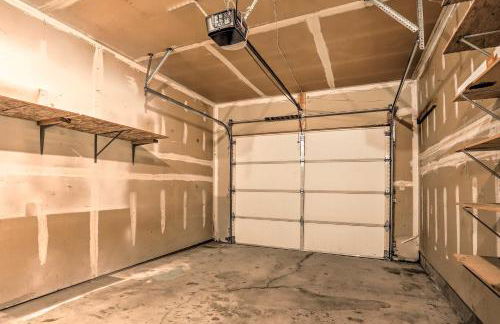 Duplex with Private Yard 3 Mi to Downtown Loveland! - Foto 24