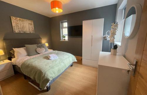 West Midlands-2 Double Bed Room Apartment - Photo 34