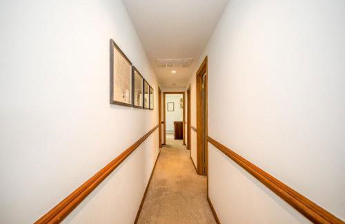 Hobbit House, one-of-a-kind home - Foto 12