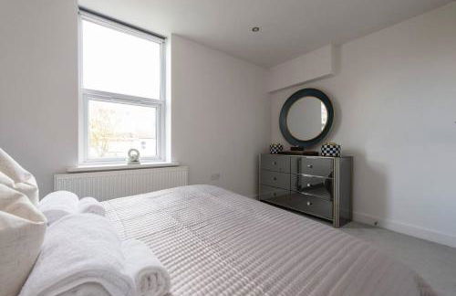 Elevated Elegance 1BR 1BA Flat in Wellmeadow Rd 65B - Foto 29