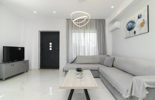 Lea Villa - Brand New Modern Villa - Photo 24