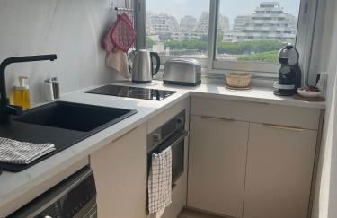 Vue panoramique pour ce grand studio en centre ville - Foto 49