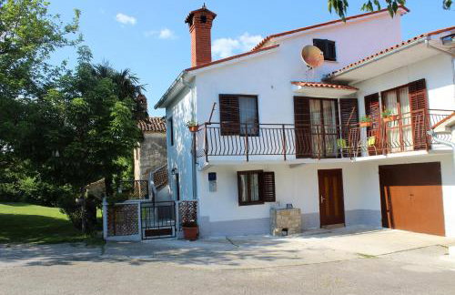 Family-friendly apartments with swimming pool Cepic, Central Istria - Sredisnja Istra - 15542 - Foto 1