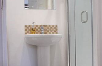 Spacious two bedroom, two bathroom Beach Nest with garden - Foto 29