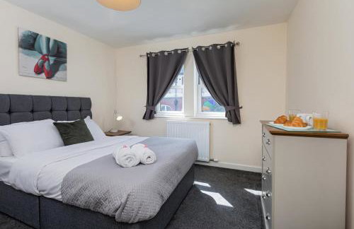 Spacious Luxurious Serviced Accommodation 6 - Photo 23