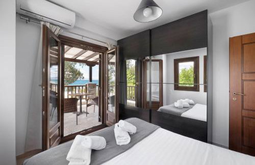 Iakovakis Seaside Exclusive Apartments - Photo 19