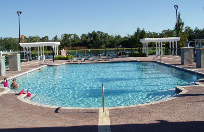 Near Theme Parks! Gorgeous 3 BR Town Home, Splash Park, Pool, Lake, And More! - Foto 25