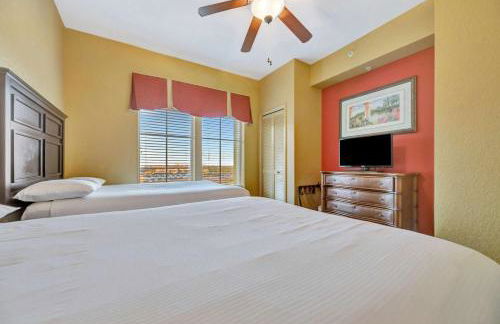 2BR Fireworks View with Pool & Spa 5 Minutes to Disney - Foto 58