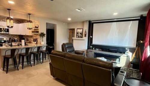 UofA Desert Hollywood - Foto 1