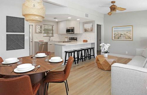 Totally Renovated Near Beach - Photo 5