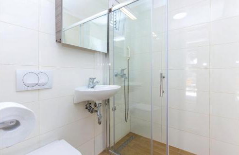 2 Bedroom Awesome Home In Jadranovo - Foto 19