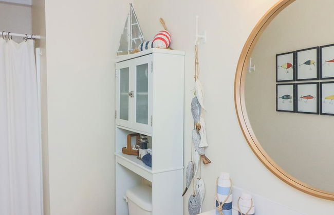 2nd Row Beach Home Ocean Views Old School Vibes - 1 min Walk to Sunny Beach - Foto 25