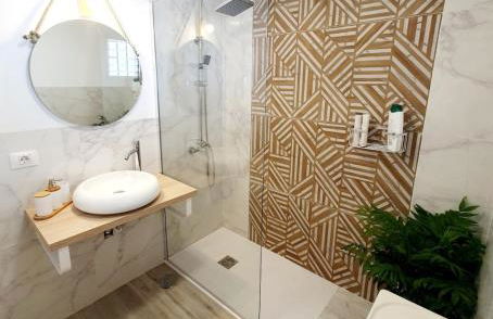 Modern BohoTropical apartment with terrace - Foto 2