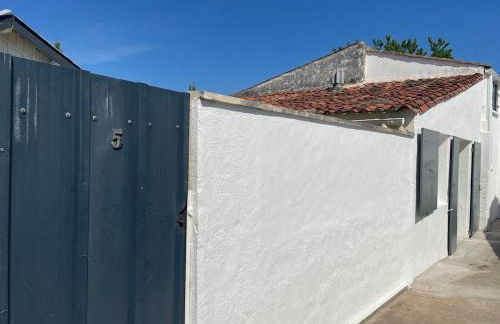 Chez moon Joli appartement rénové proche centre et parking privé - Foto 36