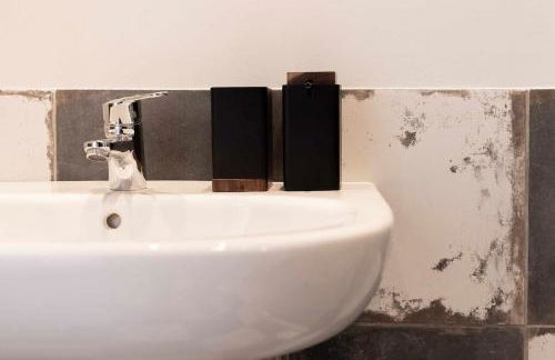 Apartamento KUIA con vistas frontales a la Ría de Bilbao cerca del metro - Foto 26