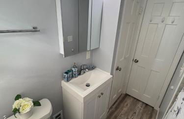 Cozy Euclid Home Near Lakefront - Foto 7