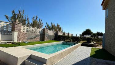 Oasis en la playa: piscina y relax - Foto 2