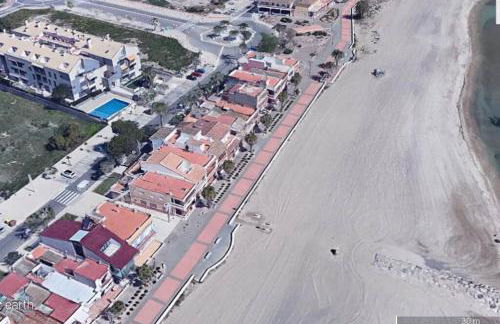 Confortable Beach Appartment with Views to the Sea - Photo 25