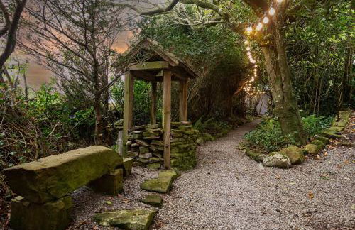 Scenery Hill Hideaways The Coach House Charming Retreat with Jacuzzi and BBQ Hut Near the Lake District - Foto 4