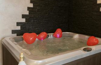 Douceur d’une nuit (studio avec jaccuzi privatif) - Foto 5