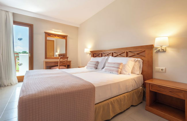 Inturotel Esmeralda Garden - Photo 10