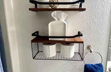 Supreme updated Hawkridge Condo - Foto 10