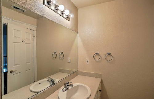 Spacious Downtown Chico Home about Half Mile to CSU! - Foto 22