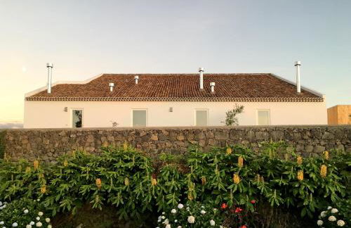 Antiga Fábrica de Chá - Amazing Ocean View - Photo 16