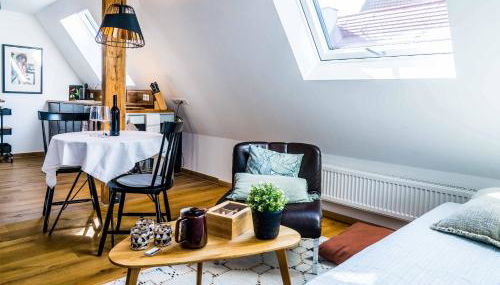 BESIGHOMES außergewöhnliches Apartment LOFT im Herzen der Altstadt - Foto 5