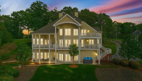 Lakefront 6bdr, Priv Dock, Game Room, Firepit Jake's Lake House by Avantstay - Foto 2, Other