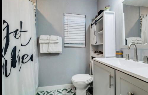 Dallas Charm in the Heart of Medical District - Foto 8