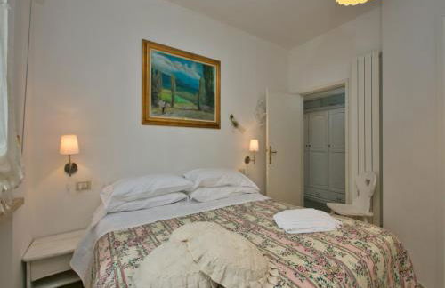 Huge Holiday Home in Marina di Castagneto Carducci near Sea - Foto 74