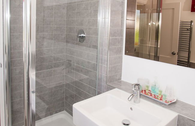 Stoneleigh Village - Photo 51