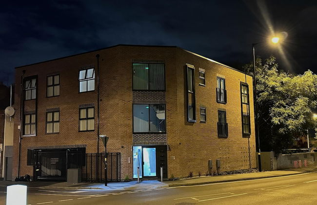 Birmingham City 2 Bedroom Apartment - Free Parking - Foto 27