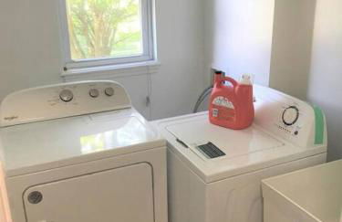 Relaxing Cottage by the Lake and Parking - Foto 7