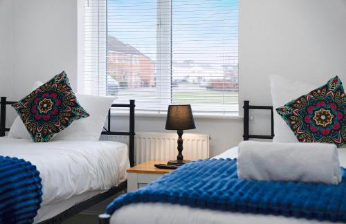 New! Spacious Retreat for 10 Perfect for Families! - Photo 14