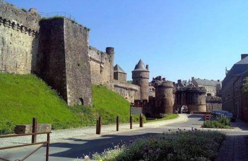 House at the foot of the castle of Fougeres - Foto 5