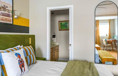 Stylish City Condo Near Top Restos & Nightlife - Foto 30