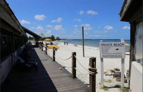 Beautiful New Luxury Townhome with Private Beach and Swimming Pools - Foto 36