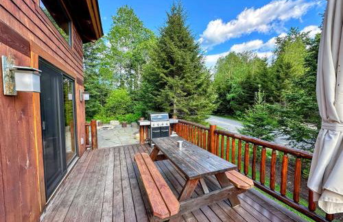 1800OR Unique 'yurt' home in Bretton Woods 1 mi to skiing firepit foosball beach Hot tub - Foto 28