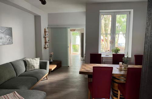 Schmuckstück im Herzen Rostocks mit grüner Oase - Foto 1