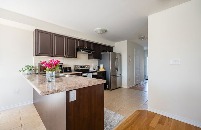 New 3BR Townhouse, Minutes to Niagara Falls and Brock University by GLOBALSTAY - Foto 20