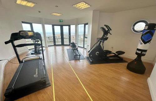 Amazing 2-bedroom apartment with lovely sea views - Foto 55