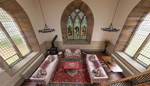Exceptional Grade II Listed Church Conversion - Foto 2