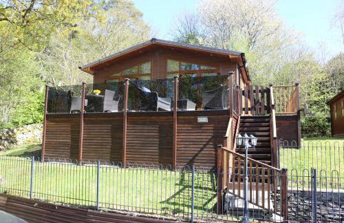 High View Lodge - Photo 1