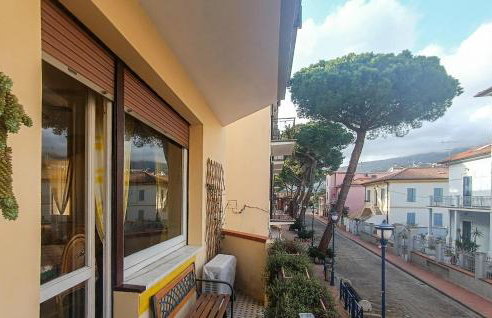 2 Bedroom Beautiful Apartment In Marina Di Campo - Photo 12