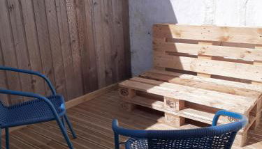 L'artistique, 4 lits, 2 chambres, stationnement gratuit, spacieux, atypique - Foto 5