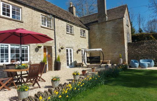 Thames Head Wharf - Historic Cotswold Cottage with Stunning Countryside Views - Foto 1